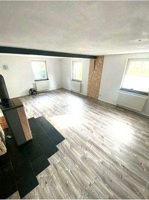 Vorderhaus EG Wohnzimmer 