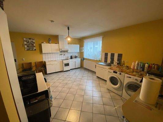 Keller mit 2. Kellerraum