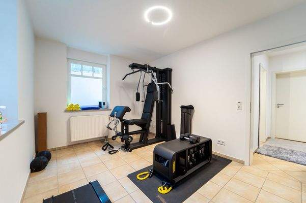 Fitness-Zimmer im Souterrain