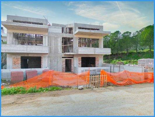 01e5c376d11445bcb2d4247c32f7ea25-original