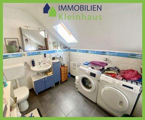 Waschraum mit sep. Toilette