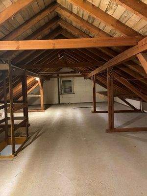  Top gedämmter Spitzboden