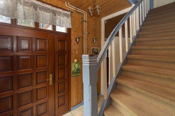 Hauseingang / Treppenhaus