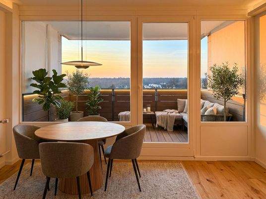 Sonniger West-Balkon