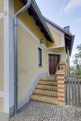 Haus Eingang Gäste.jpg