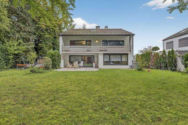 Hausansicht - Garten