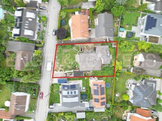 Seitliche Drohnenansicht