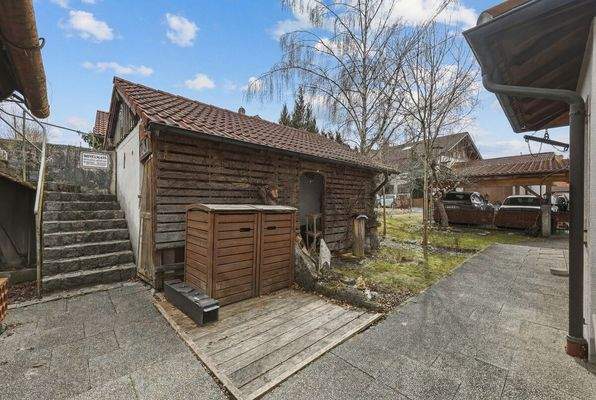 Praktische Abstellmöglichkeiten im Garten