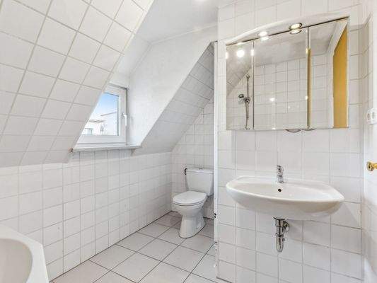Badezimmer Ansicht I DG
