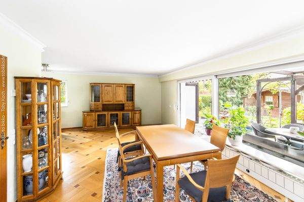 Wohnzimmer mit Essbereich