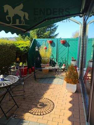 Terrasse vor dem Wintergarten