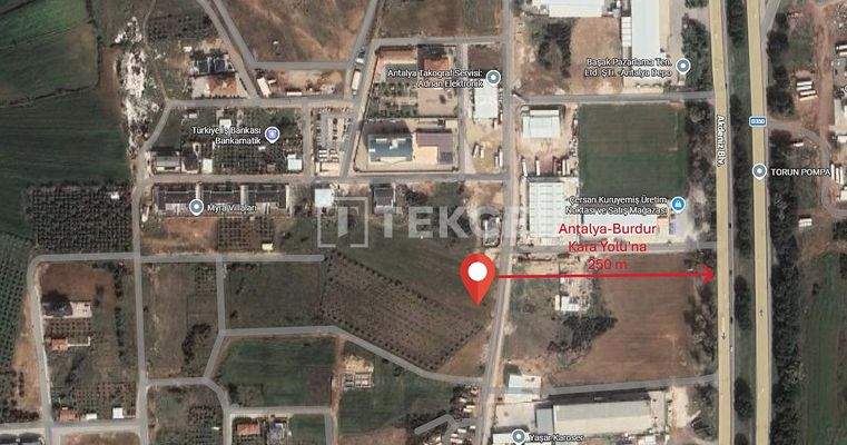 2,885 m² Commercially Zoned Land Close to Main Road in Antalya