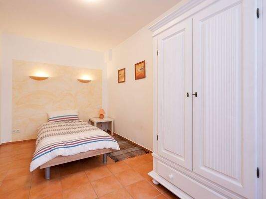 204 4 Schlafzimmer, Schrank (1 von 1).jpg