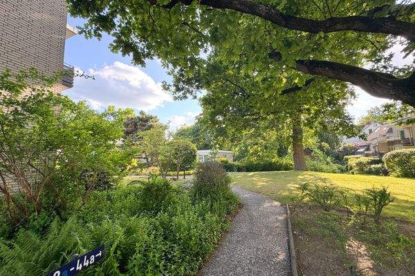 in der schönen Wohnanlage