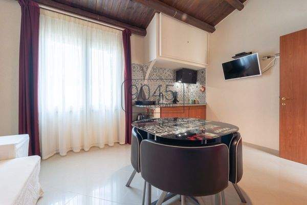 Prestige-Immobilie mit Gästehaus und weitläufigem Grundstück im Süden Sardiniens