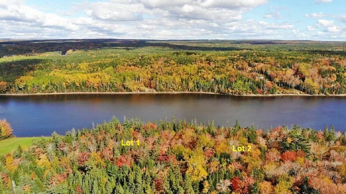 Cape Breton - Schöne Ufer- und Waldgrundstücke am 