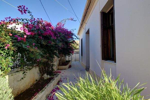 Gemütliches Ferienhaus im Serene Hamlet auf Kreta zu verkaufen