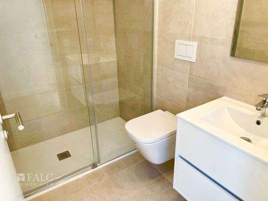 Duschbad/ schower bath/ cuarto de ducha