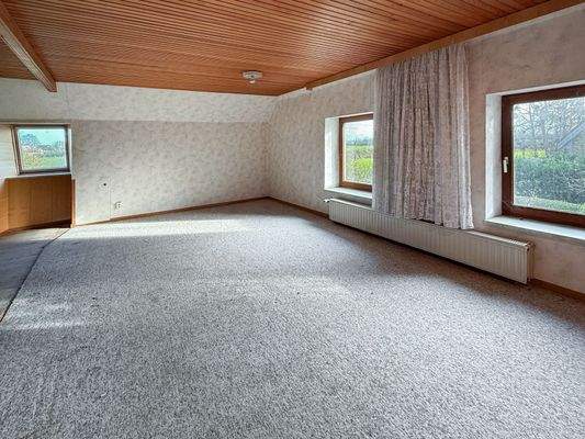 9. Großer Wohnbereich Obergeschoss.jpg