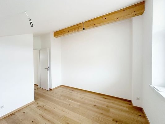 Schlafzimmer_1_Tuere.jpg