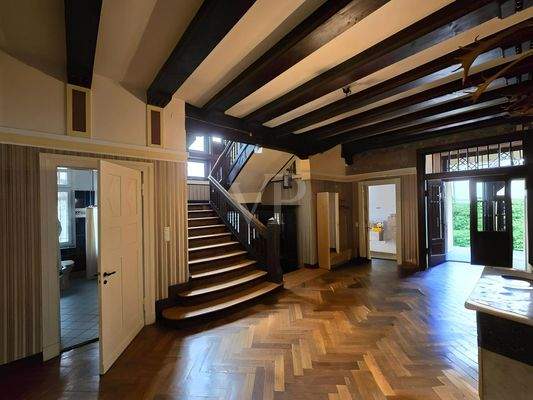 EG Eingangs- und Empfangsbereich