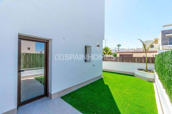 Stylish Houses with Pool and Solarium in Benijófar Alicante