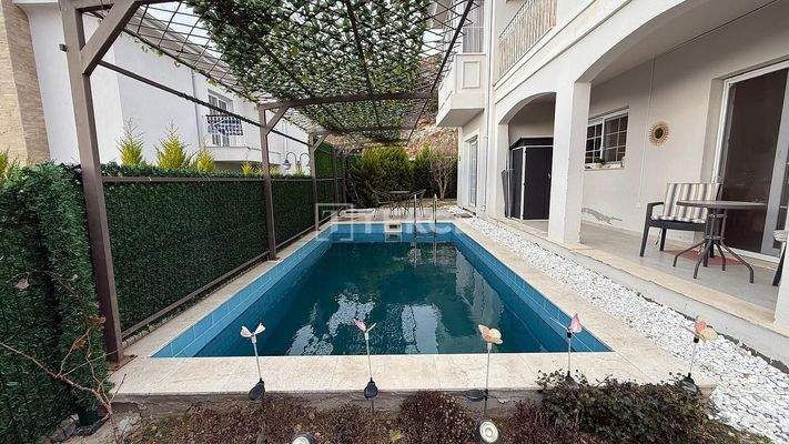 New Villa with Garden and Pool in Kuşadası Near Daily Amenities
