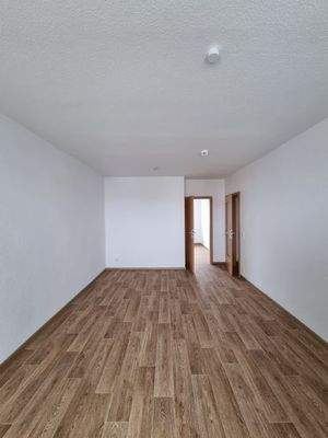 Muster - Wohnzimmer (ohne Seitenbalkon)