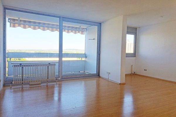 Wohn-Schlafbereich, Blick Loggia