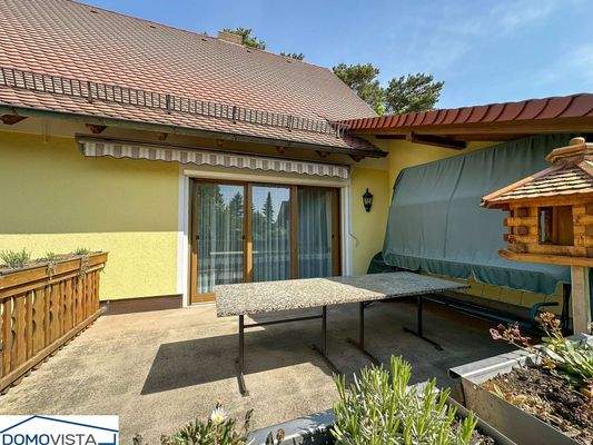 5. Blick auf die Terrasse