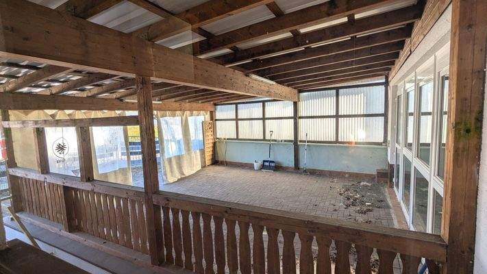 Vorplatz von Veranstaltungssaal