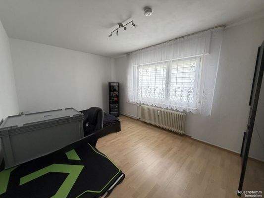 Schlafzimmer - Wohnung rechts