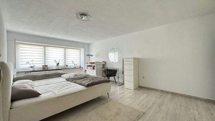 1. Schlafzimmer (EG)