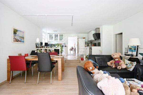 Einlieger - Wohnen / Essen / Küche (Blick 2)