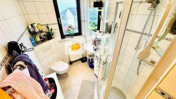 WE2 OG Badezimmer / Dusche