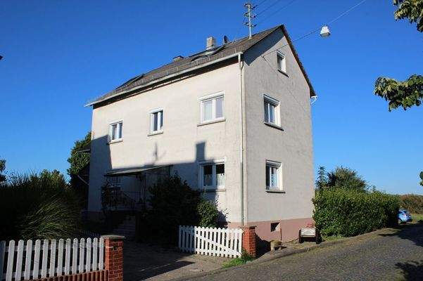 Einfamilienhaus am Feldrand