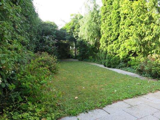 Blick auf Gartengrdst.+Freisitz