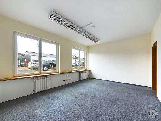 CAM02666G0-PR0020-STILL005