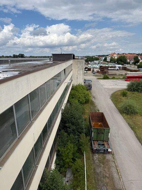 Kissing Halle, Kissing Hallenfläche