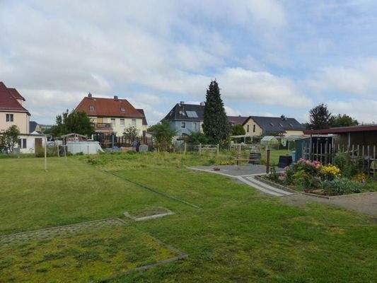 Blick zum Gartenbereich