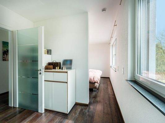 Ankleide mit abgetrenntem Schlafbereich