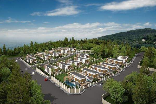 Newly-Built Villa with Private Pool and Garden in Aydın Kuşadası