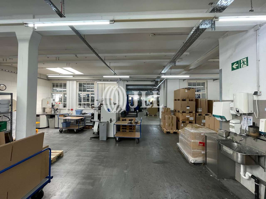 Lagerhalle Innenansicht - JLL