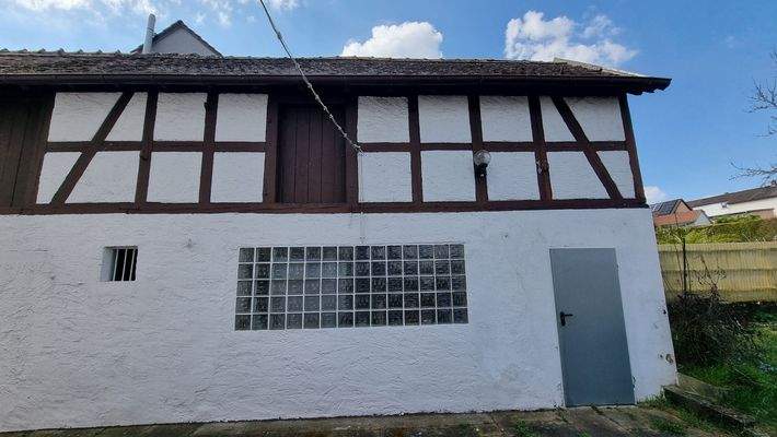 Außenansicht / Garage mit kl. Werkstadt und zusätzliche Abstellflächen