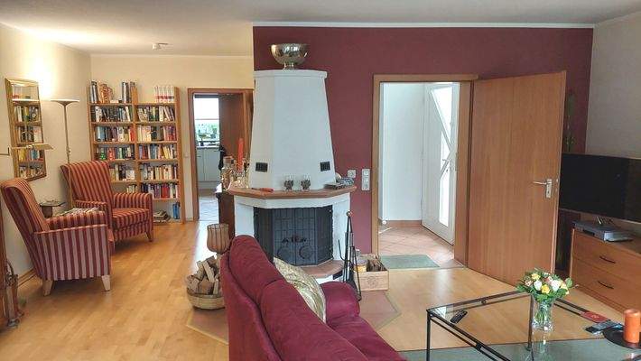 ...mit schönem Kaminofen