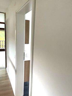 DG Flur zum Badezimmer