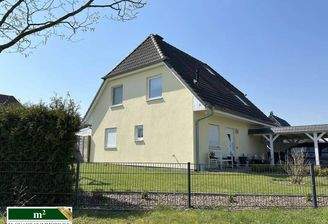 EFH mit Eingangsbereich straßenseitig