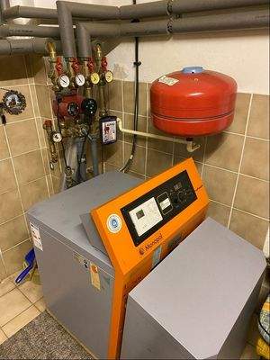 Heizungszentrale im Erdgeschoß