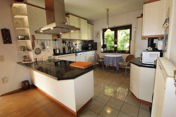 13 - exquisite Einbauküche