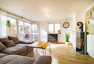 Wohnzimmer mit Kamin